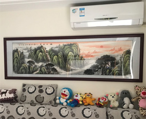 六尺对开的山水画装裱、安装。