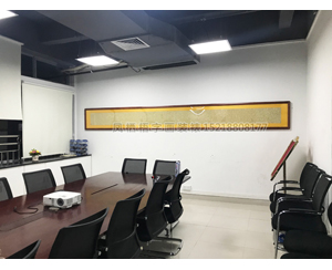 29小张道德经拼接装裱和现场安装