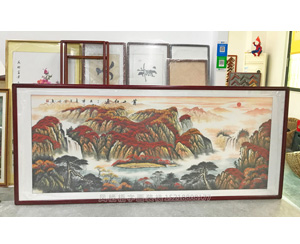 老总办公室山水画装裱画框《万山红遍》